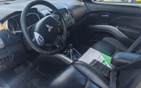 Mitsubishi Outlander III рестайлинг 3, 2007 год, 890 000 рублей, 10 фотография