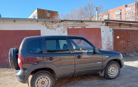 Chevrolet Niva I рестайлинг, 2013 год, 410 000 рублей, 2 фотография