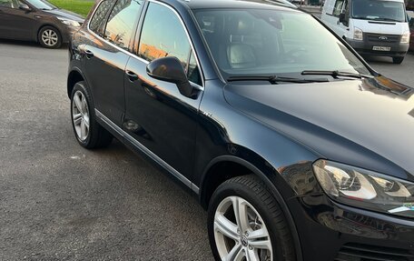 Volkswagen Touareg III, 2013 год, 2 700 000 рублей, 6 фотография