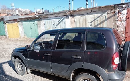 Chevrolet Niva I рестайлинг, 2013 год, 410 000 рублей, 4 фотография
