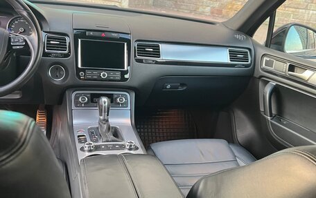 Volkswagen Touareg III, 2013 год, 2 700 000 рублей, 10 фотография