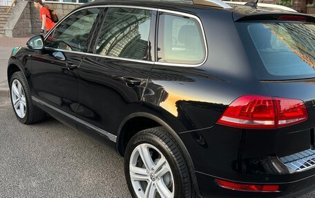 Volkswagen Touareg III, 2013 год, 2 700 000 рублей, 4 фотография