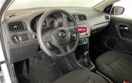 Volkswagen Polo VI (EU Market), 2018 год, 1 212 000 рублей, 11 фотография