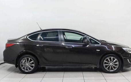 Opel Astra J, 2013 год, 711 000 рублей, 5 фотография
