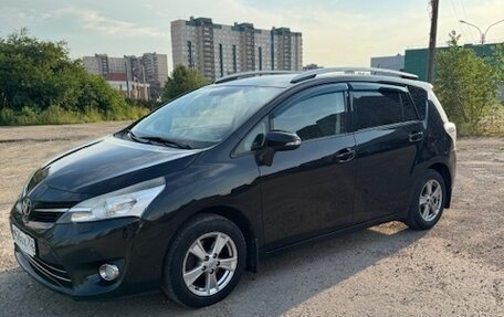 Toyota Verso I, 2013 год, 1 349 000 рублей, 2 фотография