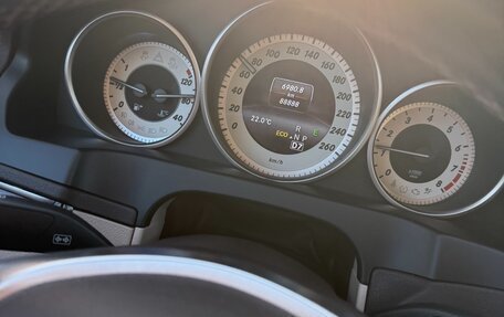 Mercedes-Benz E-Класс, 2015 год, 2 850 000 рублей, 8 фотография