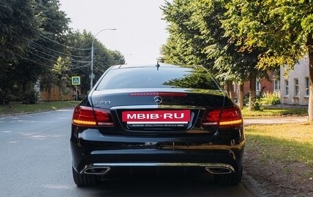 Mercedes-Benz E-Класс, 2015 год, 2 850 000 рублей, 2 фотография
