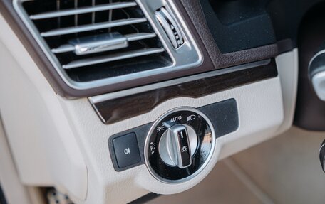 Mercedes-Benz E-Класс, 2015 год, 2 850 000 рублей, 15 фотография