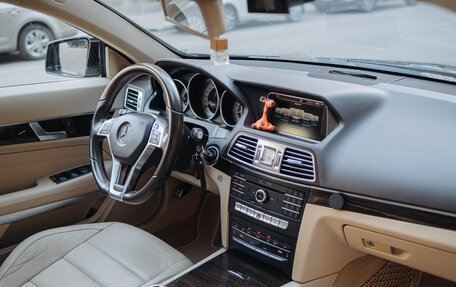 Mercedes-Benz E-Класс, 2015 год, 2 850 000 рублей, 13 фотография