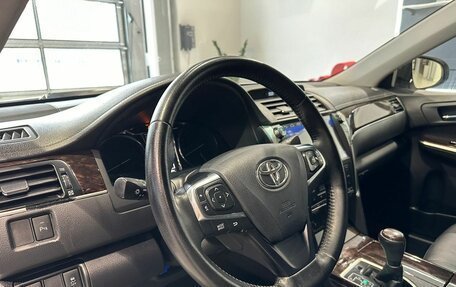 Toyota Camry, 2017 год, 2 300 000 рублей, 12 фотография