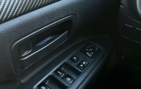 Mitsubishi Outlander III рестайлинг 3, 2017 год, 1 690 000 рублей, 10 фотография