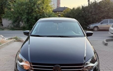 Volkswagen Polo VI (EU Market), 2018 год, 1 170 000 рублей, 2 фотография