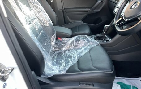 Volkswagen Tiguan II, 2016 год, 2 250 000 рублей, 13 фотография