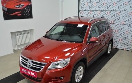 Volkswagen Tiguan I, 2009 год, 999 000 рублей, 2 фотография