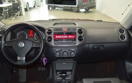 Volkswagen Tiguan I, 2009 год, 999 000 рублей, 29 фотография