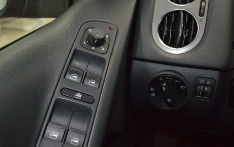 Volkswagen Tiguan I, 2009 год, 999 000 рублей, 35 фотография