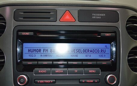 Volkswagen Tiguan I, 2009 год, 999 000 рублей, 38 фотография
