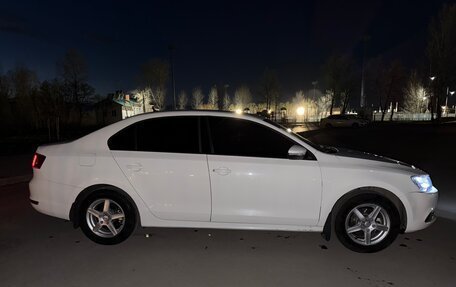 Volkswagen Jetta VI, 2014 год, 880 000 рублей, 5 фотография