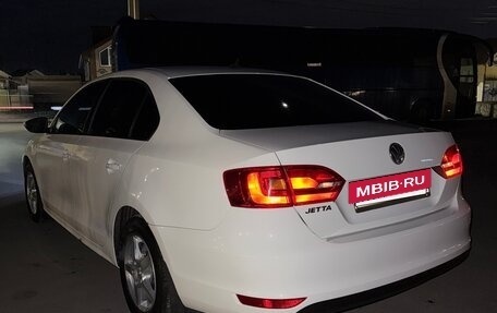 Volkswagen Jetta VI, 2014 год, 880 000 рублей, 4 фотография