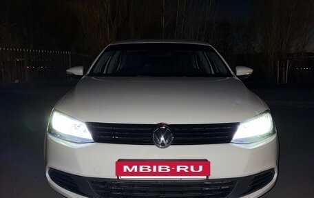 Volkswagen Jetta VI, 2014 год, 880 000 рублей, 8 фотография