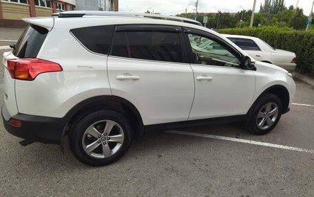 Toyota RAV4, 2015 год, 2 600 000 рублей, 3 фотография