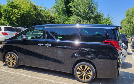 Toyota Alphard III, 2019 год, 4 600 000 рублей, 2 фотография