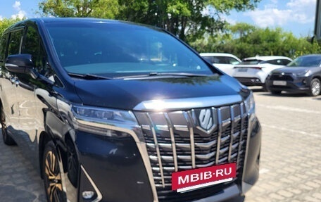 Toyota Alphard III, 2019 год, 4 600 000 рублей, 26 фотография