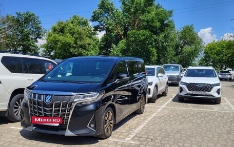 Toyota Alphard III, 2019 год, 4 600 000 рублей, 28 фотография