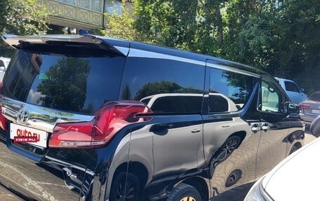 Toyota Alphard III, 2019 год, 4 600 000 рублей, 25 фотография