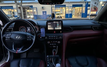 Hyundai Veloster II, 2020 год, 2 200 000 рублей, 11 фотография