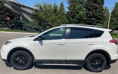Toyota RAV4, 2016 год, 2 300 000 рублей, 2 фотография