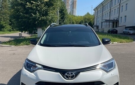 Toyota RAV4, 2016 год, 2 300 000 рублей, 4 фотография