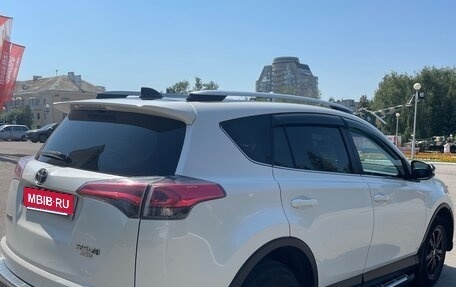 Toyota RAV4, 2016 год, 2 300 000 рублей, 6 фотография