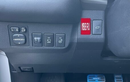 Toyota RAV4, 2016 год, 2 300 000 рублей, 18 фотография