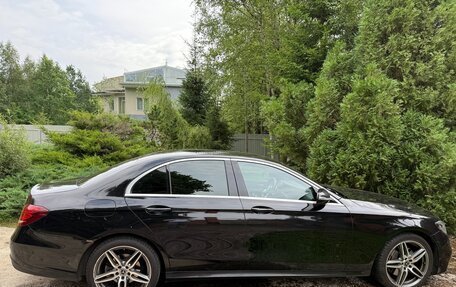 Mercedes-Benz E-Класс, 2019 год, 2 800 000 рублей, 2 фотография