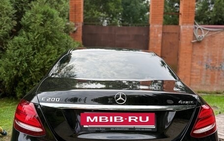 Mercedes-Benz E-Класс, 2019 год, 2 800 000 рублей, 5 фотография