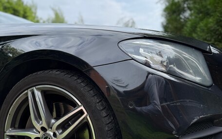 Mercedes-Benz E-Класс, 2019 год, 2 800 000 рублей, 10 фотография