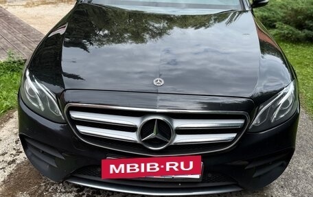 Mercedes-Benz E-Класс, 2019 год, 2 800 000 рублей, 25 фотография
