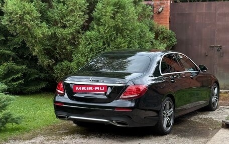 Mercedes-Benz E-Класс, 2019 год, 2 800 000 рублей, 21 фотография