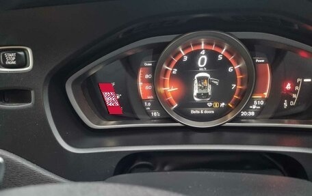 Volvo V40 II рестайлинг, 2018 год, 1 700 000 рублей, 11 фотография