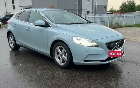 Volvo V40 II рестайлинг, 2018 год, 1 700 000 рублей, 2 фотография