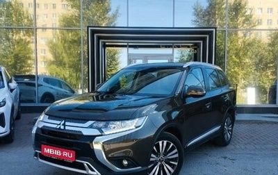 Mitsubishi Outlander III рестайлинг 3, 2021 год, 2 390 000 рублей, 1 фотография