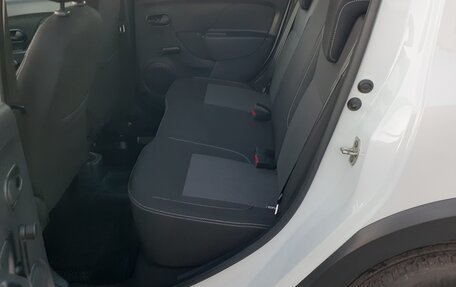 Renault Logan II, 2020 год, 1 570 000 рублей, 8 фотография
