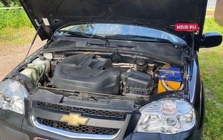 Chevrolet Niva I рестайлинг, 2009 год, 365 000 рублей, 9 фотография