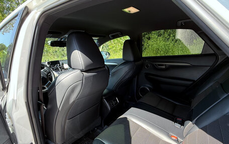 Lexus NX I, 2016 год, 2 300 000 рублей, 6 фотография
