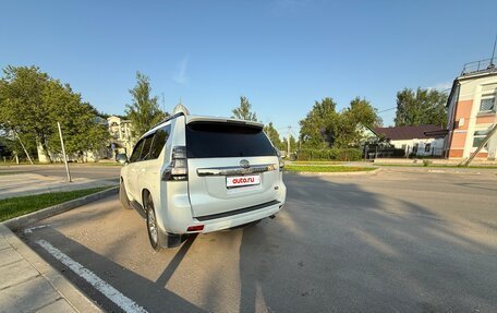 Toyota Land Cruiser Prado 150 рестайлинг 2, 2017 год, 3 800 000 рублей, 2 фотография