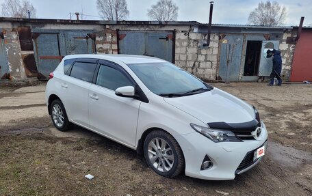 Toyota Auris II, 2013 год, 1 150 000 рублей, 2 фотография