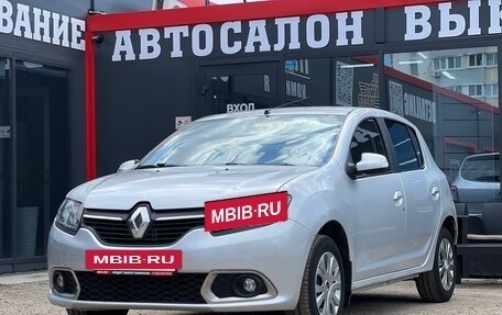 Renault Sandero II рестайлинг, 2015 год, 580 000 рублей, 6 фотография