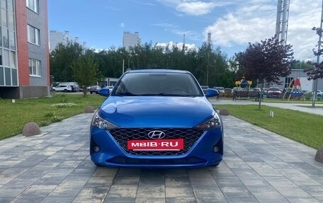 Hyundai Solaris II рестайлинг, 2021 год, 1 250 000 рублей, 2 фотография
