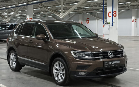 Volkswagen Tiguan II, 2020 год, 2 382 000 рублей, 3 фотография